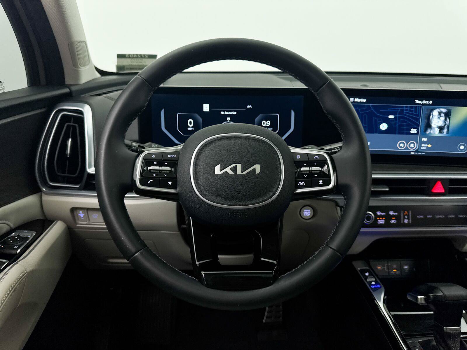 Used 2024 Kia Sorento SX AWD/4WD image 36