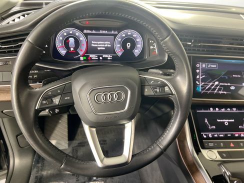 Used 2019 Audi Q8 Premium Plus AWD/4WD image 11