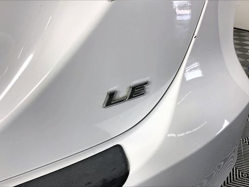 Used 2023 Toyota Camry LE FWD image 10