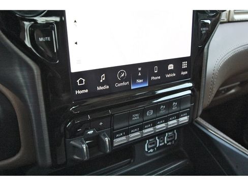Used 2024 RAM 3500 Limited w/ Towing Technology Group AWD/4WD image 24