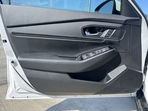 Used 2025 Honda Accord Touring image 16