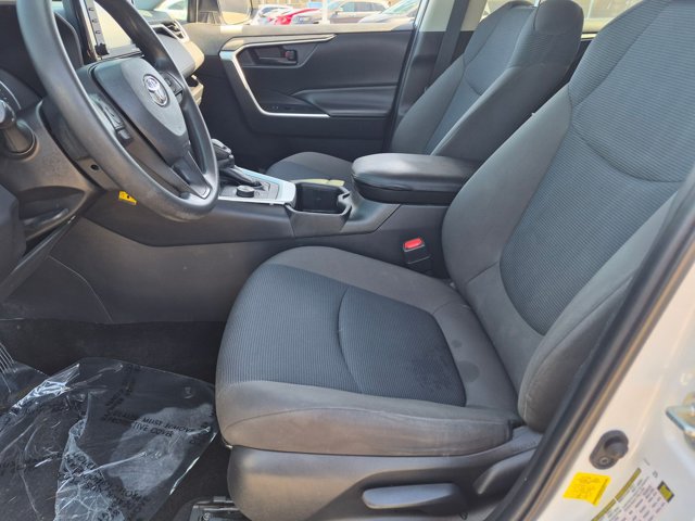 Used 2022 Toyota RAV4 LE AWD/4WD image 21