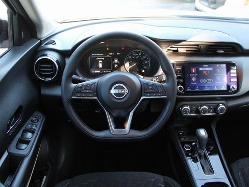 Certified 2024 Nissan Kicks SV image 15