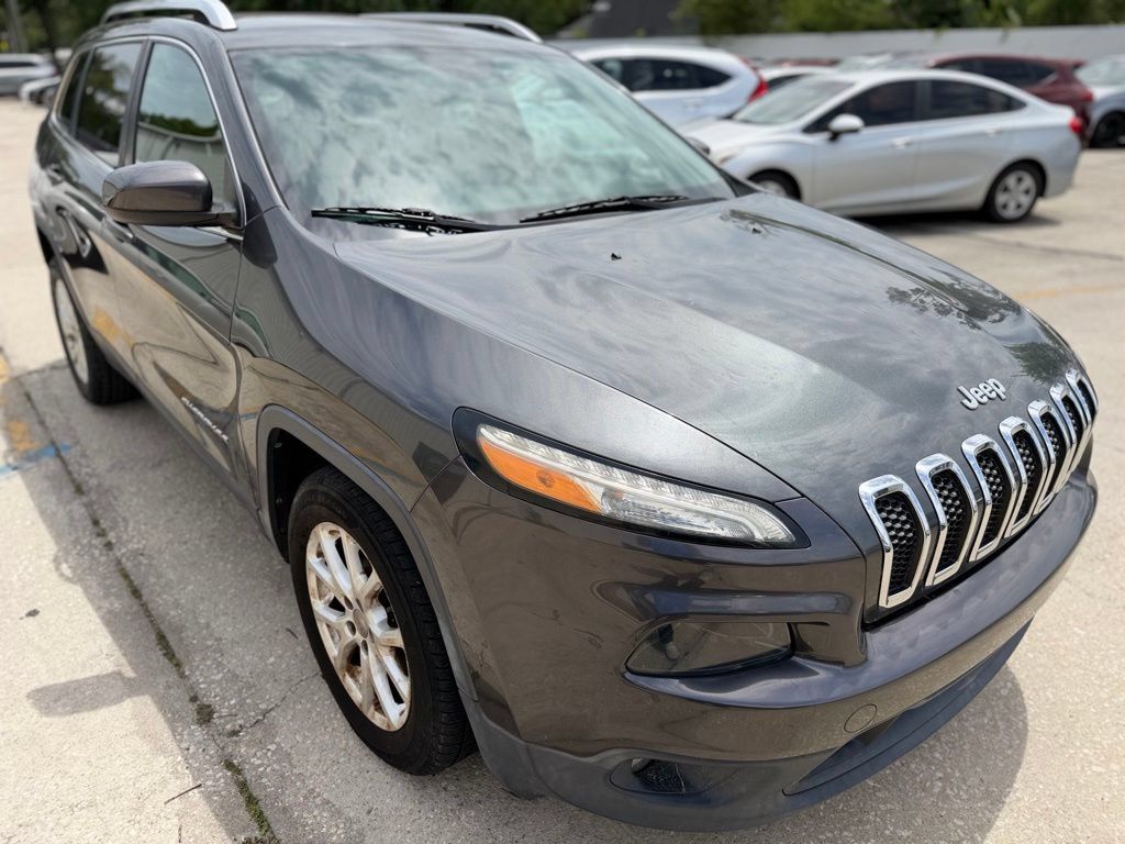 Used 2015 Jeep Cherokee Latitude FWD image 7