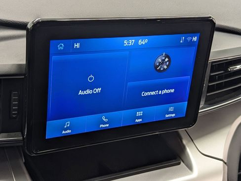 Certified 2022 Ford Explorer XLT w/ Equipment Group 202A image 24