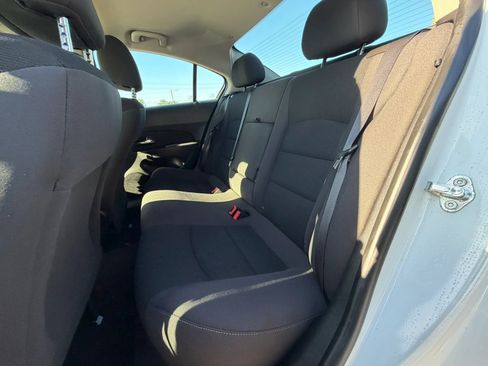 Used 2015 Chevrolet Cruze LT FWD image 10