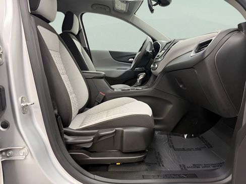 Used 2022 Chevrolet Equinox LT AWD/4WD image 11