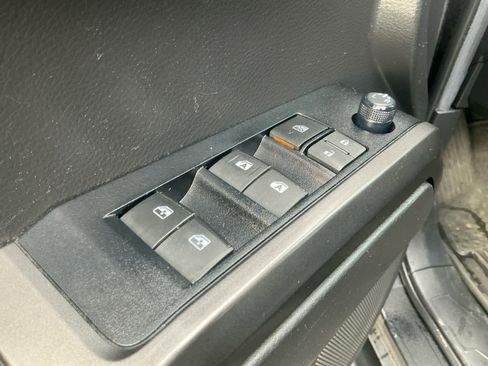 Used 2022 Toyota Tacoma TRD Off-Road image 20