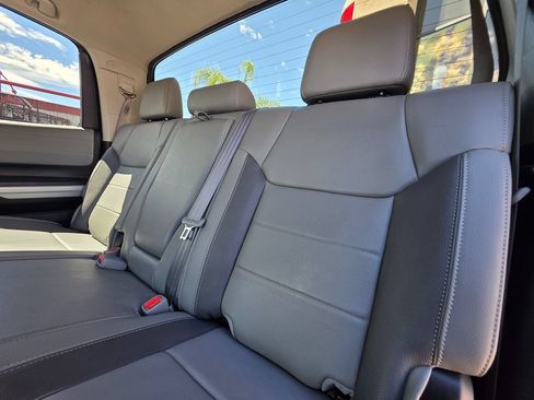 Used 2019 Toyota Tundra Limited w/ Limited Premium Package RWD image 24