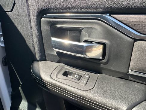 New 2026 RAM 2500 Laramie w/ Night Edition AWD/4WD image 16