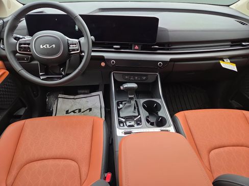 New 2026 Kia Carnival SX FWD image 10