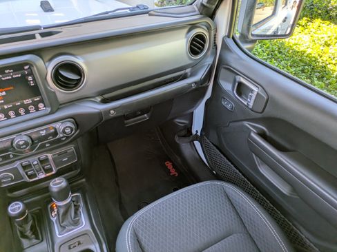 Used 2021 Jeep Gladiator Sport w/ Quick Order Package 24Q 80Th image 13