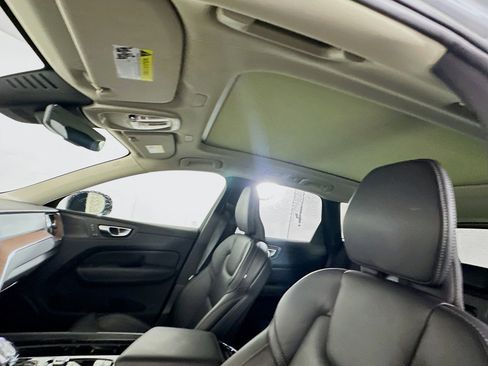 Used 2023 Volvo XC60 B5 Ultimate w/ Protection Package Premier image 26