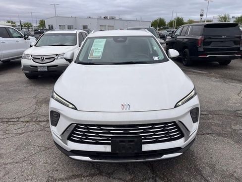 Used 2024 Buick Envision Preferred AWD/4WD image 2