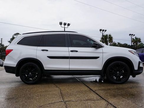 Used 2021 Honda Pilot Special Edition image 3