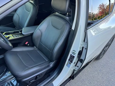 Used 2022 Kia EV6 Wind AWD/4WD image 24
