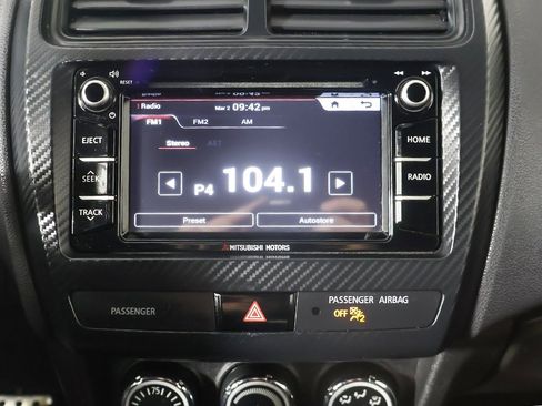 Used 2018 Mitsubishi Outlander Sport LE image 37