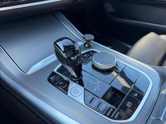 Used 2019 BMW X5 xDrive40i w/ Convenience Package AWD/4WD image 3
