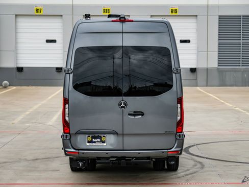 Used 2023 Mercedes-Benz Sprinter 3500 image 13