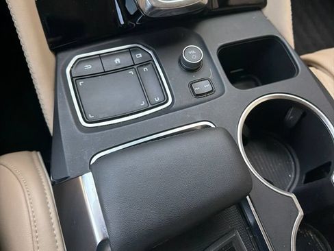 Used 2022 Acura MDX SH-AWD w/ Advance Package image 9