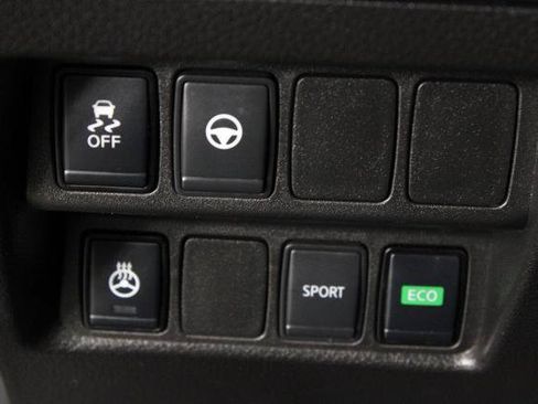 Certified 2021 Nissan Rogue Sport SL FWD image 23
