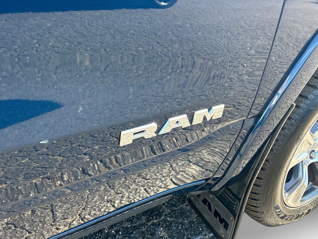 Used 2020 RAM 1500 Laramie AWD/4WD image 12