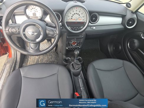 Used 2011 MINI Cooper Hardtop image 3