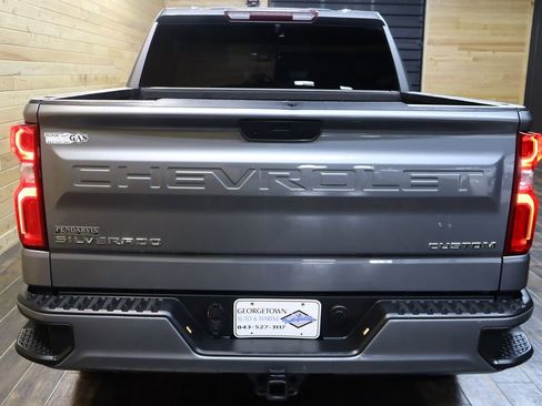 Used 2021 Chevrolet Silverado 1500 Custom AWD/4WD image 4