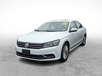 Used 2017 Volkswagen Passat 1.8T SE