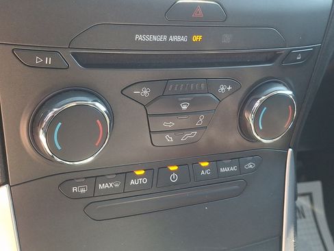 Used 2017 Ford Edge SEL AWD/4WD image 15