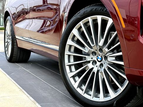 New 2026 BMW X7 xDrive40i image 2