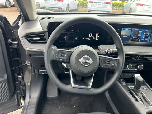 New 2026 Nissan Kicks S image 6