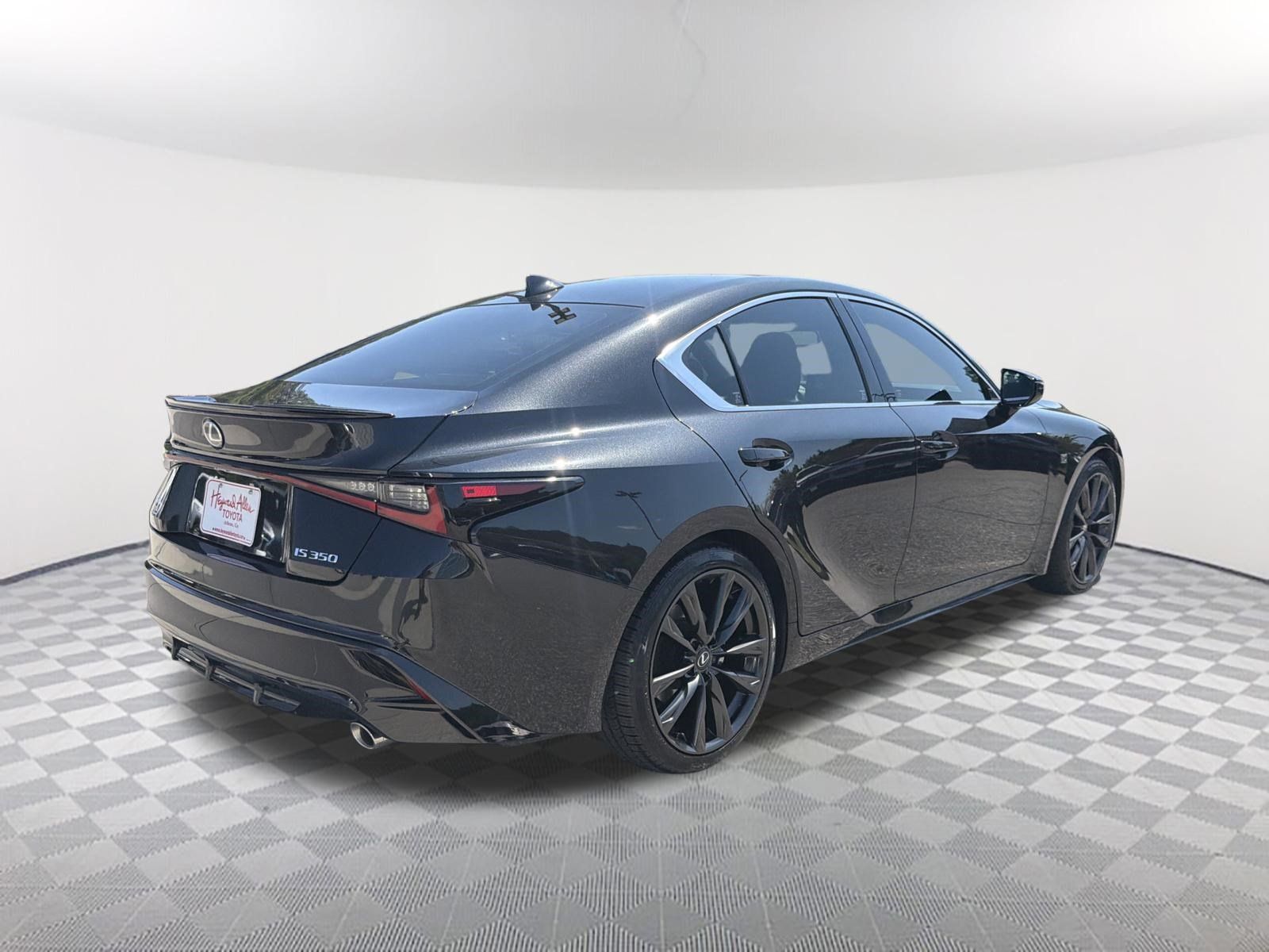 Used 2025 Lexus IS 350 F Sport RWD image 17