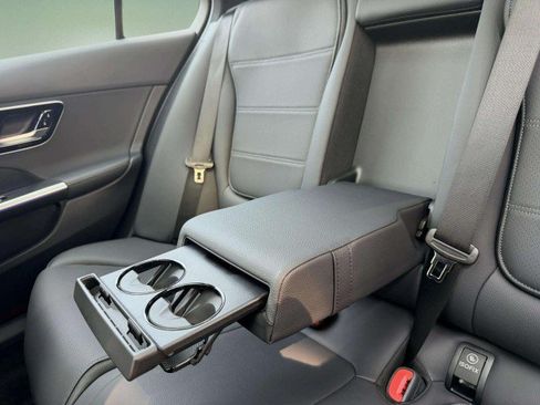Certified 2026 Mercedes-Benz C 300 4MATIC Sedan image 24