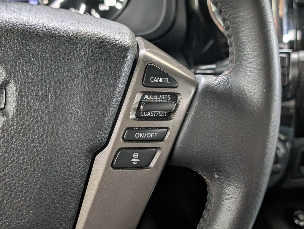 Used 2022 Nissan Titan Platinum Reserve w/ Moonroof Package AWD/4WD image 28