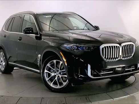New 2026 BMW X5 xDrive40i w/ Climate Comfort Package AWD/4WD image 11