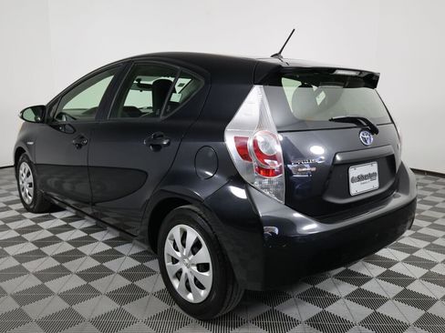Used 2014 Toyota Prius C One image 4