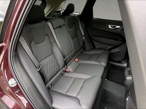 New 2026 Volvo XC60 B5 Plus w/ Protection Package Premier AWD/4WD image 10