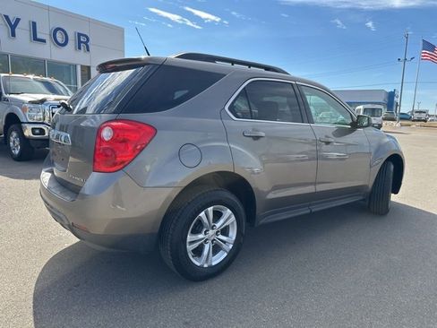 Used 2010 Chevrolet Equinox LT w/ Vehicle Interface Package image 16