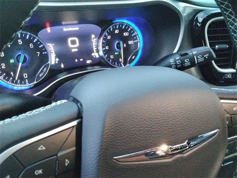 New 2026 Chrysler Pacifica Select image 25