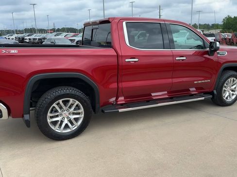 Used 2024 GMC Sierra 1500 SLT w/ SLT Premium Package AWD/4WD image 9