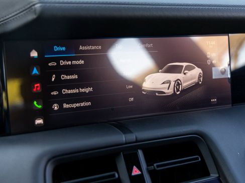 Certified 2023 Porsche Taycan Turbo image 33