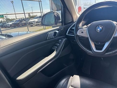 Used 2020 BMW X7 xDrive40i w/ Executive Package image 21