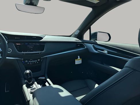 New 2026 Cadillac XT5 Sportv w/ LPO, Onyx Lite Package image 24