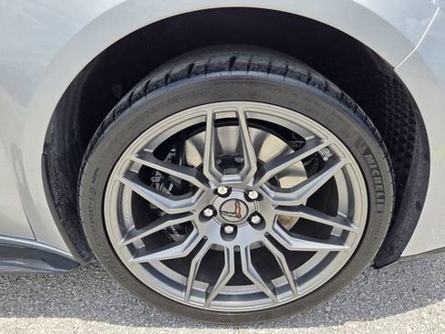 Used 2026 Chevrolet Corvette Z06 RWD image 9