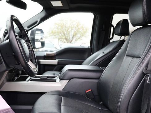 Used 2022 Ford F250 Lariat w/ Lariat Ultimate Package image 13