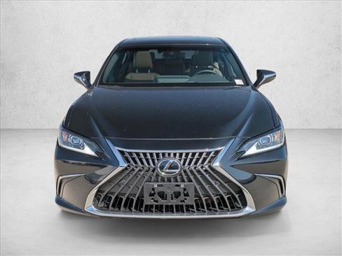 Used 2024 Lexus ES 350 w/ Premium Package FWD image 2