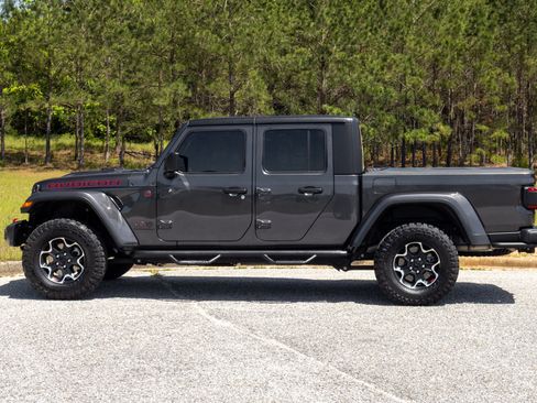 Used 2023 Jeep Gladiator Rubicon w/ LED Lighting Group AWD/4WD image 8