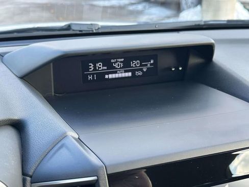 Used 2022 Subaru Crosstrek 2.0i Premium w/ Popular Package #4 image 29