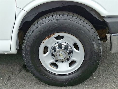 Used 2014 Chevrolet Express 3500 LT w/ LT Preferred Equipment Group image 10